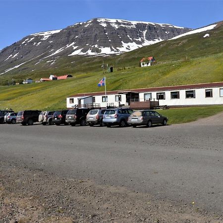 Solbrekka Guesthouse Mjoifjorthur Exteriör bild